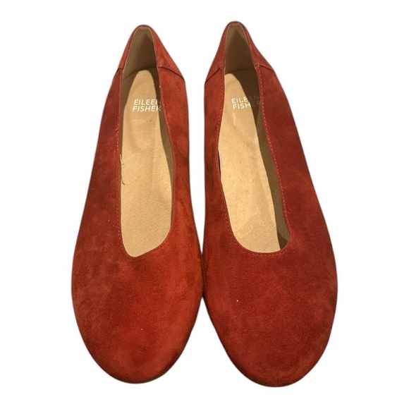 Eileen Fishers Size 7.5 Burgundy suede flats - Picture 1 of 8